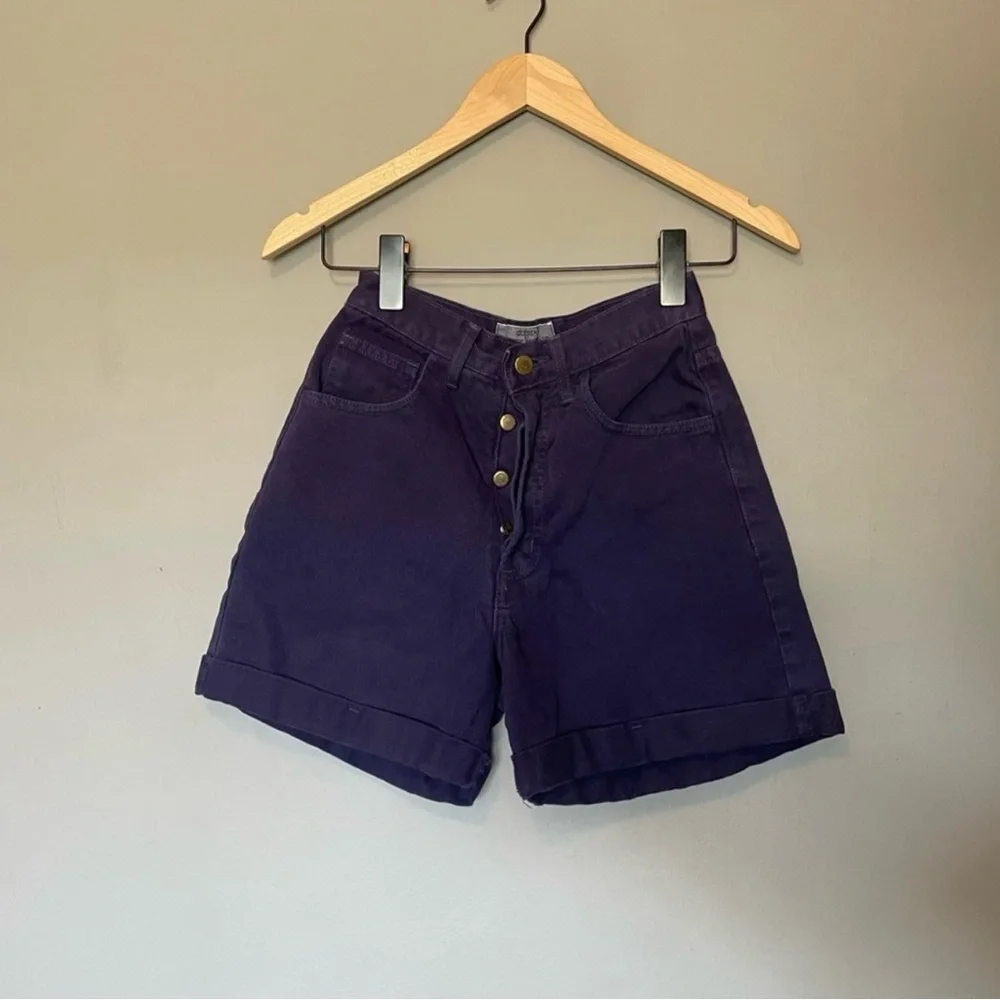 VTG Guess Denim Shorts - Picture 2 of 3
